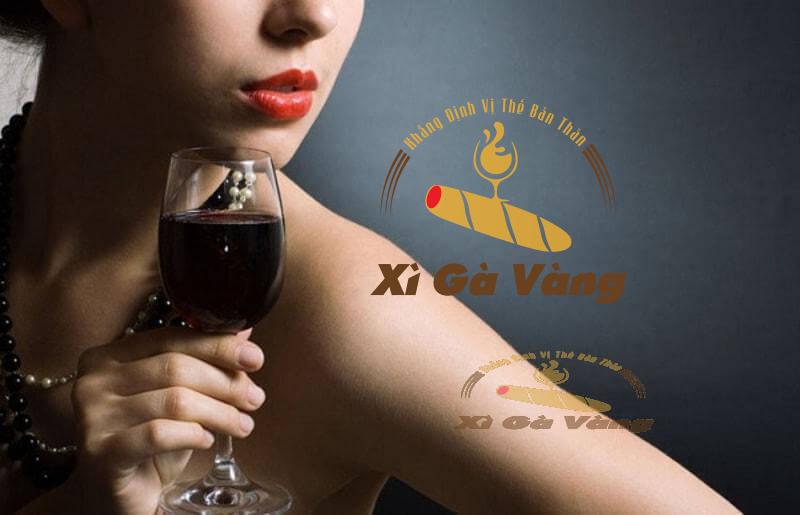 Không chỉ thơm ngon mà rượu vang còn mang lại nhiều lợi ích cho phái đẹp